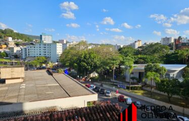 Apartamento 02 dormitórios e 90m² de área útil no centro de Serra Negra – SP