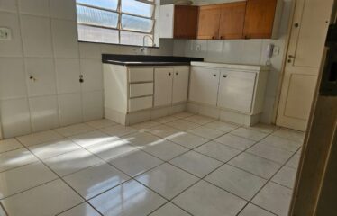 Apartamento 03 dormitórios e 140m² de área útil no centro de Serra Negra – SP