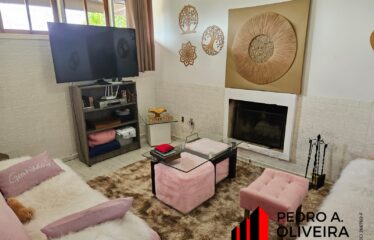 Casa 03 dormitórios e 130m² de área útil em condomínio fechado em Serra Negra – SP