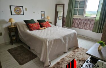 Casa 03 dormitórios e 130m² de área útil em condomínio fechado em Serra Negra – SP