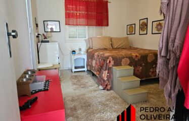 Casa 03 dormitórios e 130m² de área útil em condomínio fechado em Serra Negra – SP