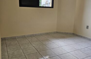 Apartamento com 02 dormitórios e 85m² de área útil no centro de Serra Negra – SP