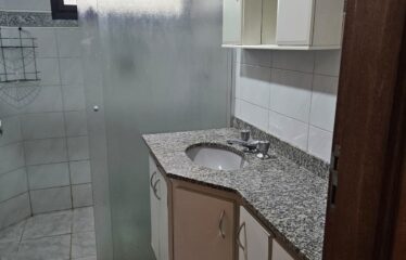 Apartamento com 02 dormitórios e 85m² de área útil no centro de Serra Negra – SP