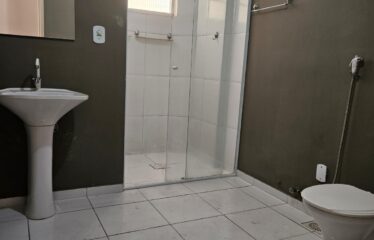 Apartamento 03 dormitórios e 140m² de área útil no centro de Serra Negra – SP