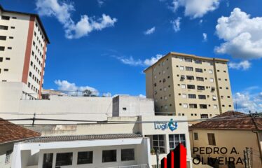 Apartamento 03 dormitórios e 140m² de área útil no centro de Serra Negra – SP