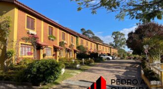 Lindo Sobrado 02 dormitórios em condomínio fechado a venda em Serra Negra – SP