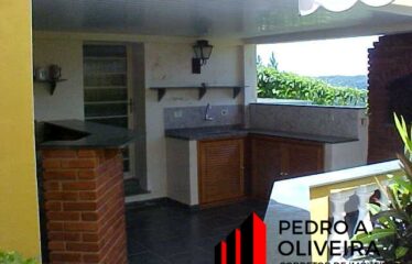 Lindo Sobrado 02 dormitórios em condomínio fechado a venda em Serra Negra – SP