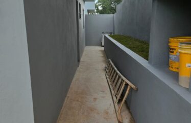 Belíssima casa 02 dormitórios e 145m² de área útil recém construída em Serra Negra – SP