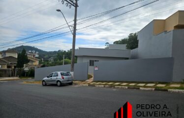 Belíssima casa 02 dormitórios e 145m² de área útil recém construída em Serra Negra – SP