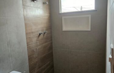 Belíssima casa 02 dormitórios e 145m² de área útil recém construída em Serra Negra – SP