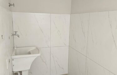 Belíssima casa 02 dormitórios e 145m² de área útil recém construída em Serra Negra – SP