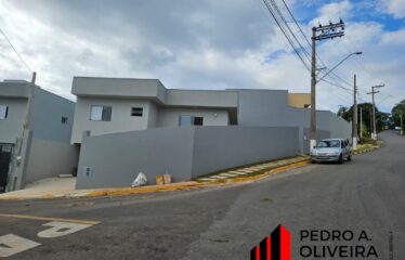 Belíssima casa 02 dormitórios e 145m² de área útil recém construída em Serra Negra – SP