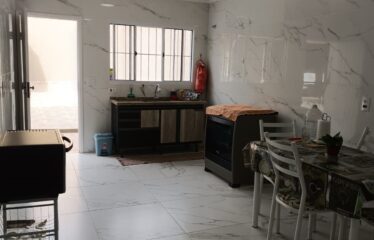 Casa 02 dormitórios e 308m² de área total no centro de Serra Negra – SP