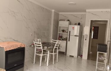 Casa 02 dormitórios e 308m² de área total no centro de Serra Negra – SP