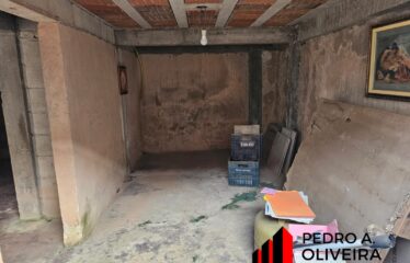 Casa 03 dormitórios e 150m² de área útil, próximo ao centro de Serra Negra – SP