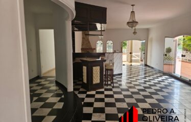Casa dos sonhos 04 dormitórios e 685m² de área Construída em Serra Negra – SP