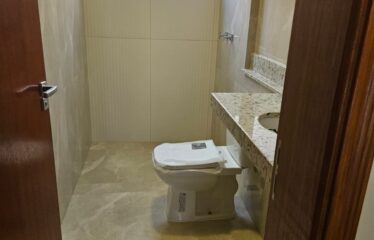 Belíssima e moderna casa 03 dormitórios e 397m² de área total em Serra Negra – SP
