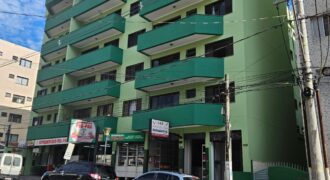 Amplo Apartamento 03 dormitórios e 130m² de área útil no centro de Serra Negra – SP