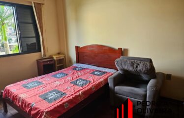 Amplo Apartamento 03 dormitórios e 130m² de área útil no centro de Serra Negra – SP