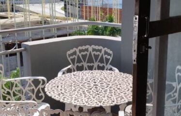 Apartamento 03 dormitórios e 120m² de área útil no centro de Serra Negra – SP