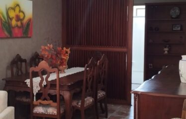 Apartamento 03 dormitórios e 120m² de área útil no centro de Serra Negra – SP