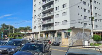 Apartamento 03 dormitórios e 120m² de área útil no centro de Serra Negra – SP