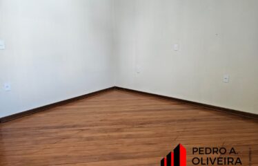 Casa 02 dormitórios e 100m² de área útil no centro de Serra Negra – SP