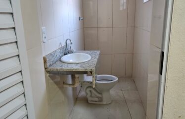 Casa 02 dormitórios e 100m² de área útil no centro de Serra Negra – SP