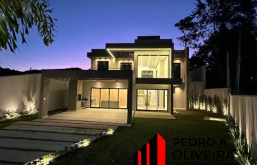 Linda e Moderna casa 03 dormitórios e 115m² de área útil em Serra Negra – SP
