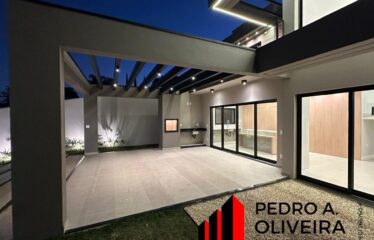 Linda e Moderna casa 03 dormitórios e 115m² de área útil em Serra Negra – SP