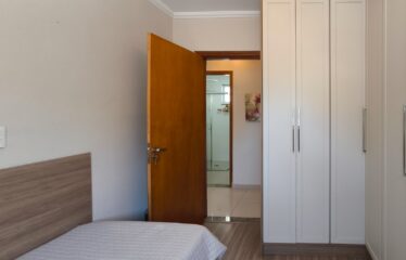 Belíssima casa 03 dormitórios e fino acabamento à 2 minutos do centro de Serra Negra -SP