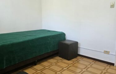 Apartamento 02 dormitórios e 67m² de área útil próximo ao centro em Serra Negra – SP