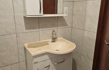 Apartamento 02 dormitórios e 85m² de área útil no centro de Serra Negra – SP